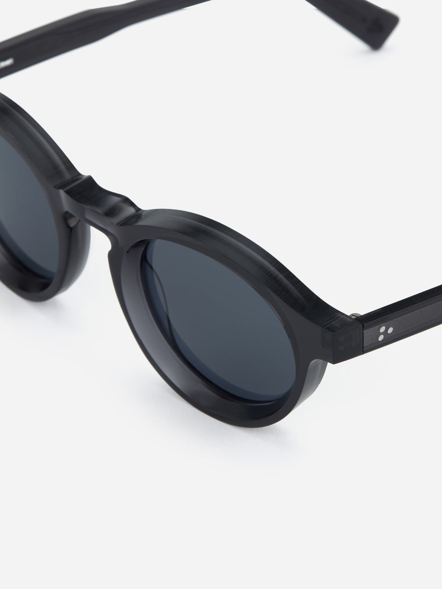 P3 Round - SP-01 ~ Charcoal/Grey
