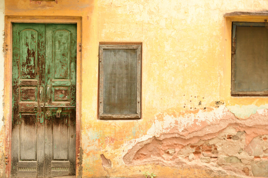 A photo of a doorway in Jaipur.